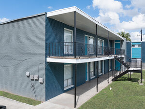 Outdoor Stairs | bluHaven Apartments in Harlingen, TX