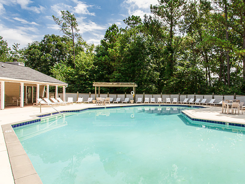Swimming Pool | Bridlewood Apartments in Conyers, GA