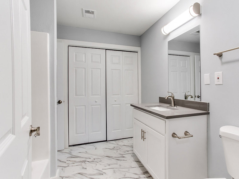 Bathroom | Bridlewood Apartments in Conyers, GA