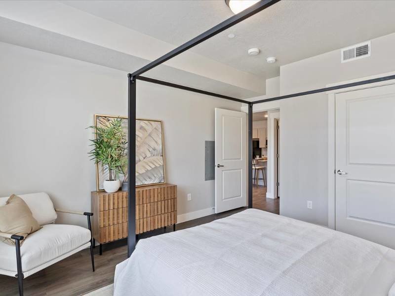 Large Bedrooms | Canyon View Living on 12th