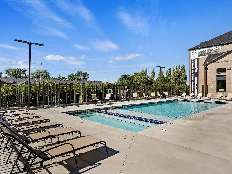 Poolside Lounge Chairs | Canyon View Living on 12th