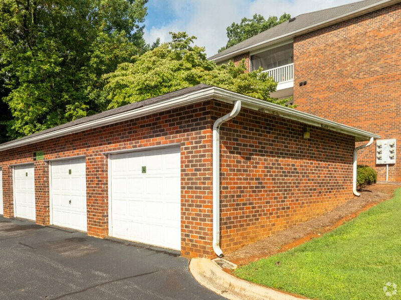 Garages | Carolina Oaks Apartments
