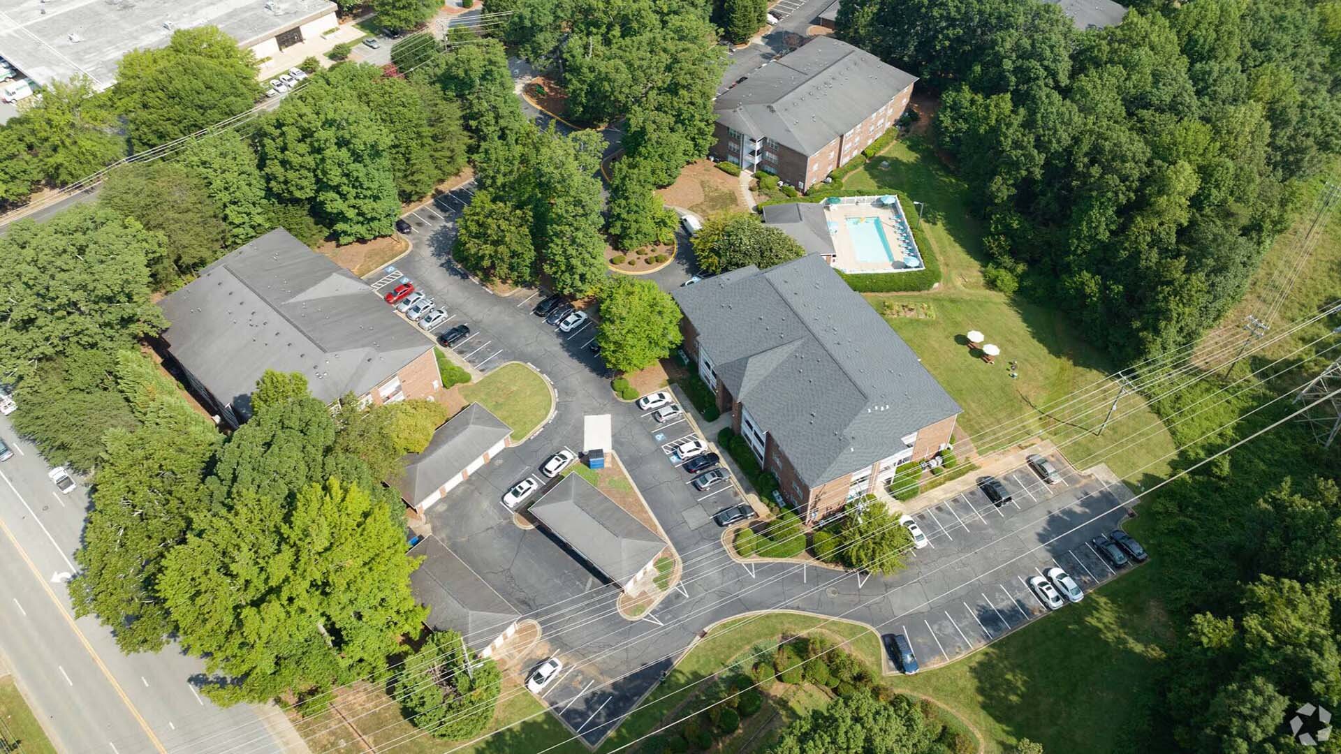 Carolina Oaks Apartments in Greensboro, NC