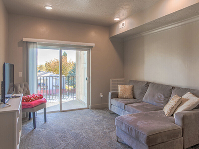 Living Room | Central Park Station Apartments