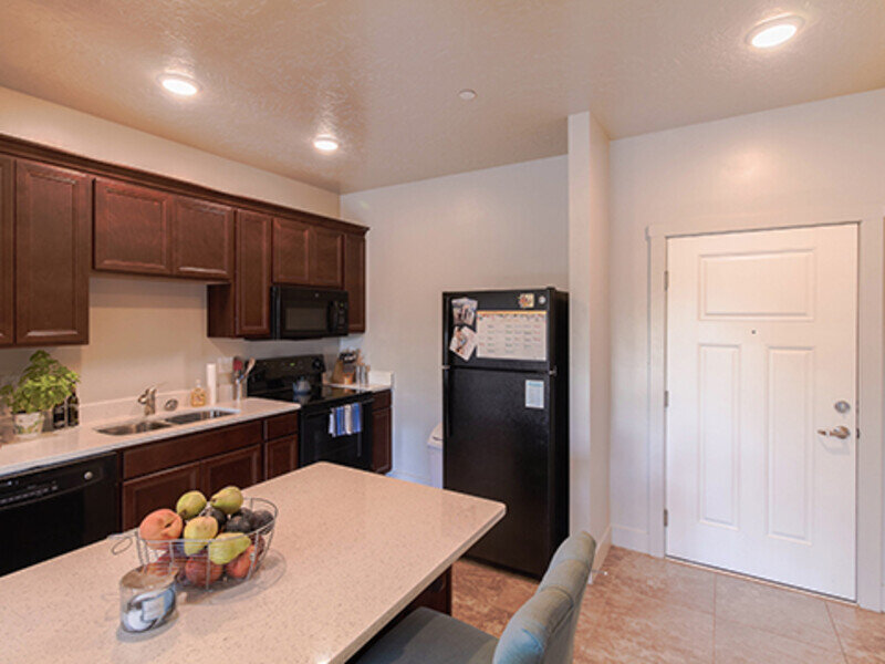 Kitchen | Central Park Station Apartments