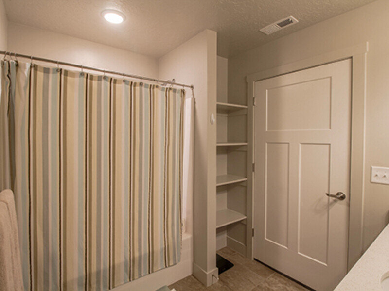 Bathroom | Central Park Station Apartments