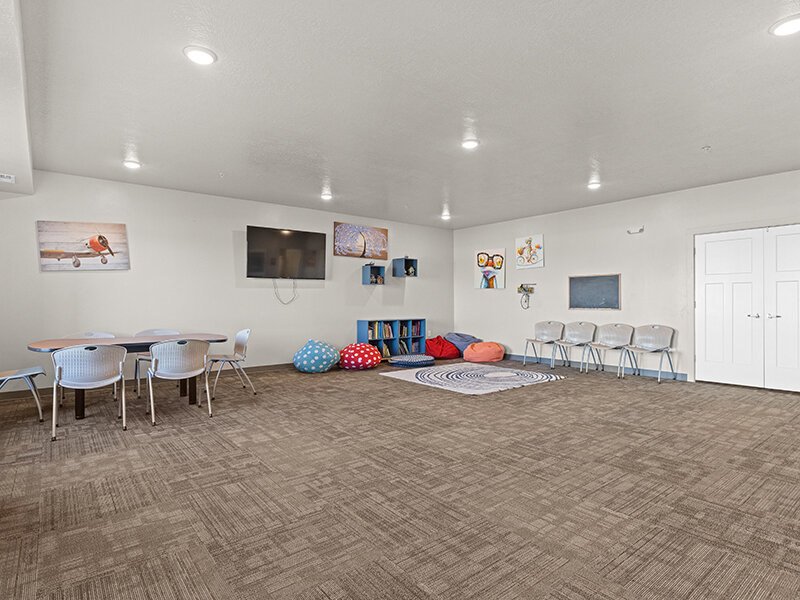 Entertainment Room | Central Park Station