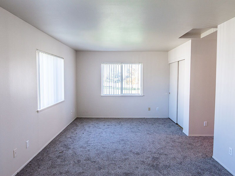 Chelsea Court: 37 Apartment photography in Idaho Falls ID