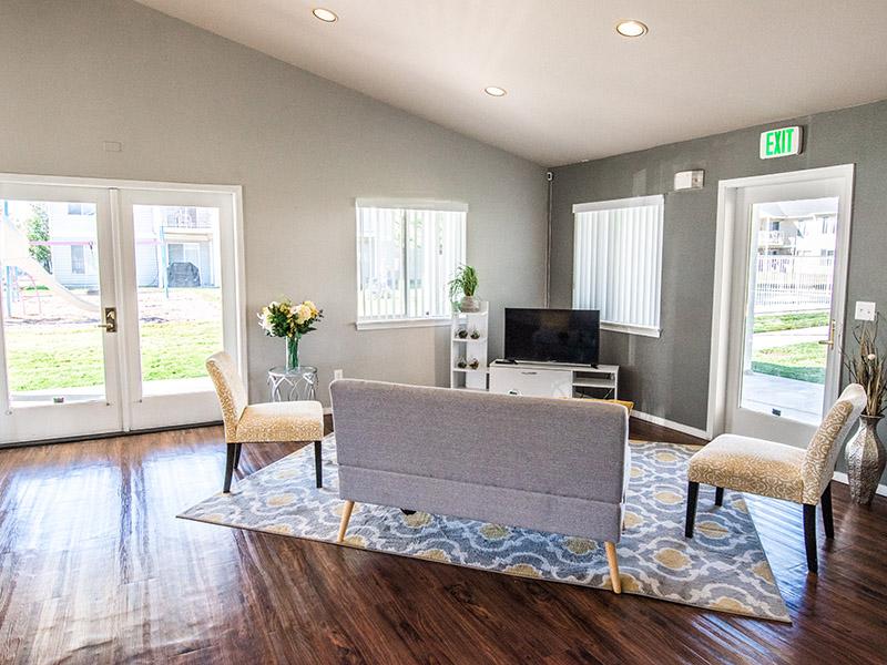 Lounge Space | Chelsea Court Apartments in Idaho Falls, ID