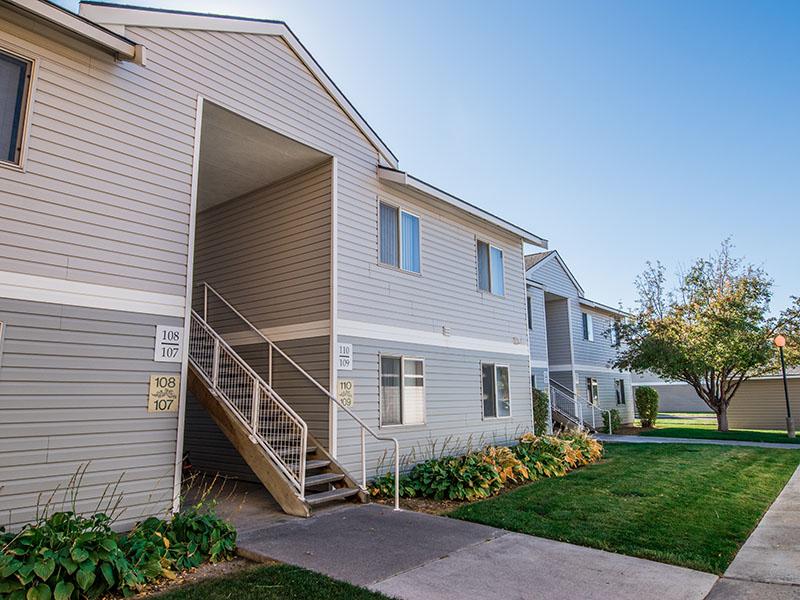 Apartment Building | Chelsea Court Apartments in Idaho Falls, ID