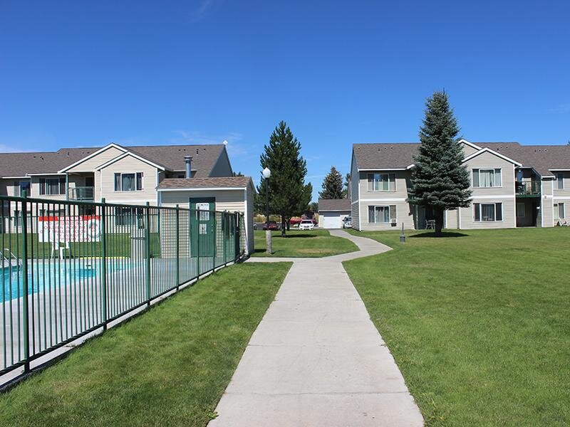 Exterior | Chelsea Court Apartments