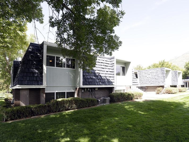 Building Exterior | Christopher Village