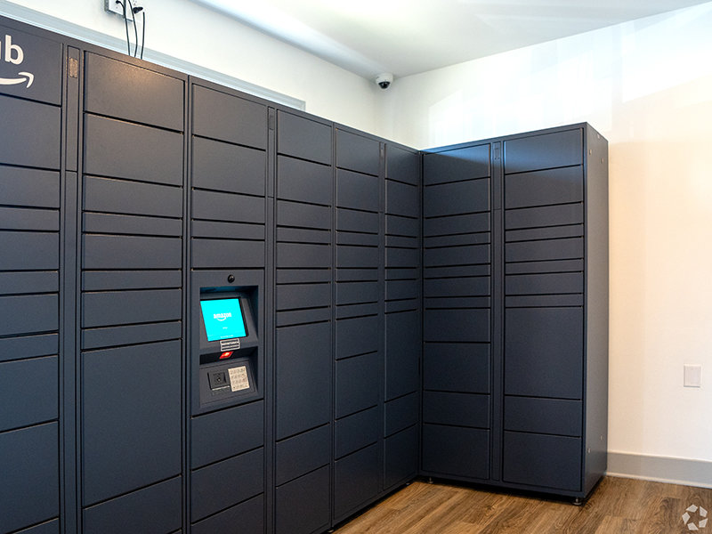 Amazon Hub Package Lockers | Cliffdale Crossing