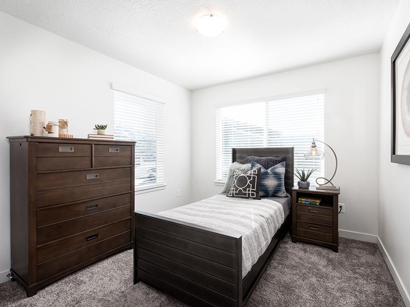 Large Furnished Bedroom | Diamond Ridge Townhomes in Draper, UT
