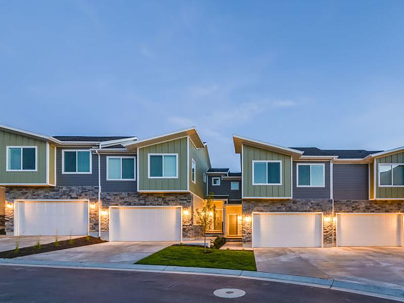 Townhome Exterior | Diamond Ridge Townhomes in Draper, UT