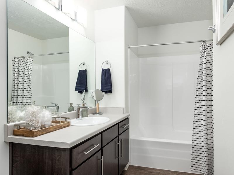 Modern Bathroom | Diamond Ridge Townhomes in Draper, UT