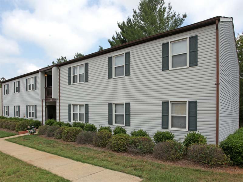 Exterior | Fairview Village Apartments