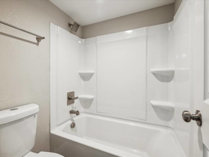 Tub/Shower | Renovated 2 Bedroom | Fairways on Thunderbird