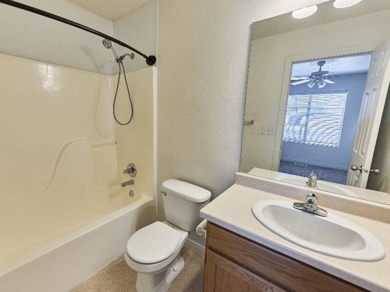 Bathroom | Garden View Townhomes