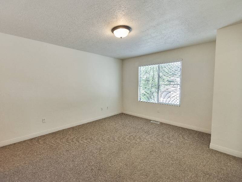Large Bedroom | Garden View Townhomes