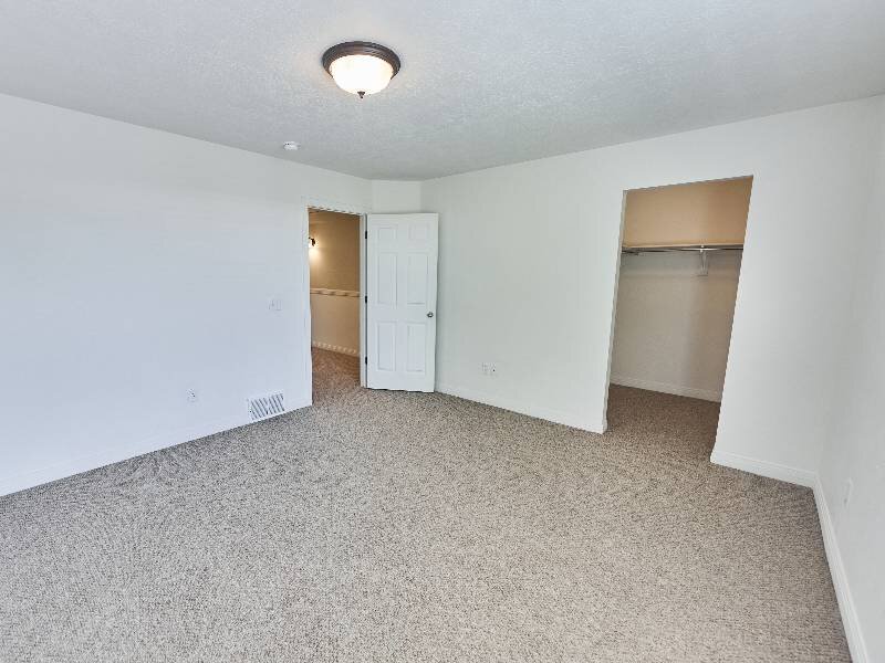 Bedroom and Closet Space | Garden View Townhomes
