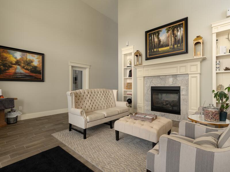 Clubhouse Lounge | Gateway Apartments in Rapid City, SD