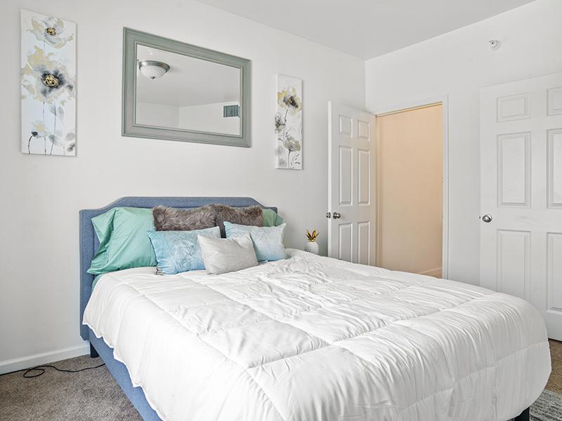 Roomy Bedroom | Gateway Apartments in Rapid City, SD