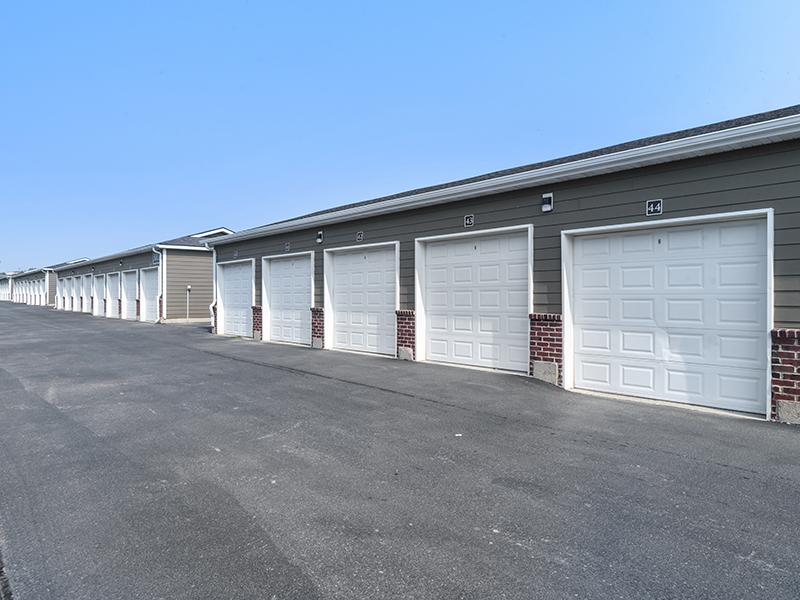 Garages | Gateway Apartments in Rapid City, SD