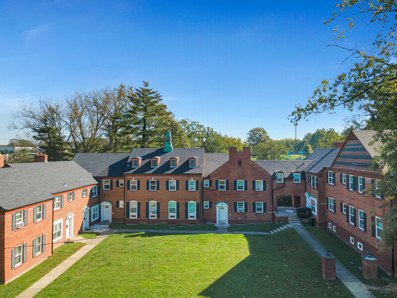 Courtyard | Heirlooms of Cincinnati