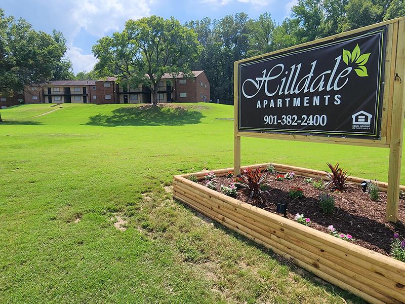 Sign | Hilldale Apartments