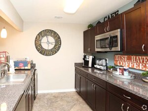 Kitchen | The Hills on Huebner