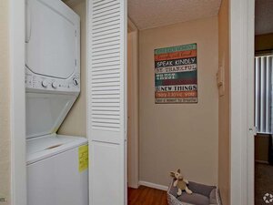 Washer/Dryer | The Hills on Huebner