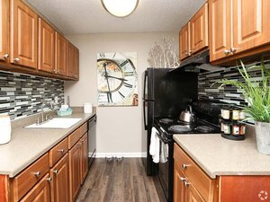 Model Kitchen | The Hills on Huebner