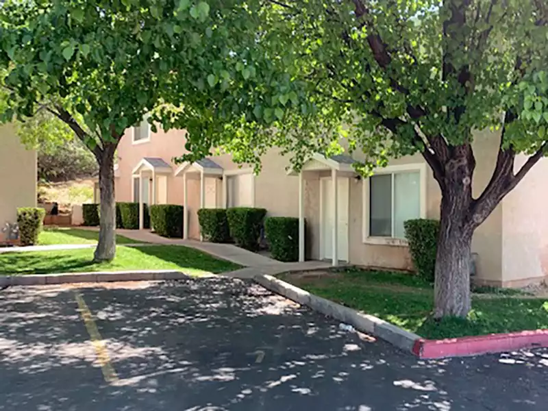 Professional Landscaping | Indian Hills Apartments in St. George, UT