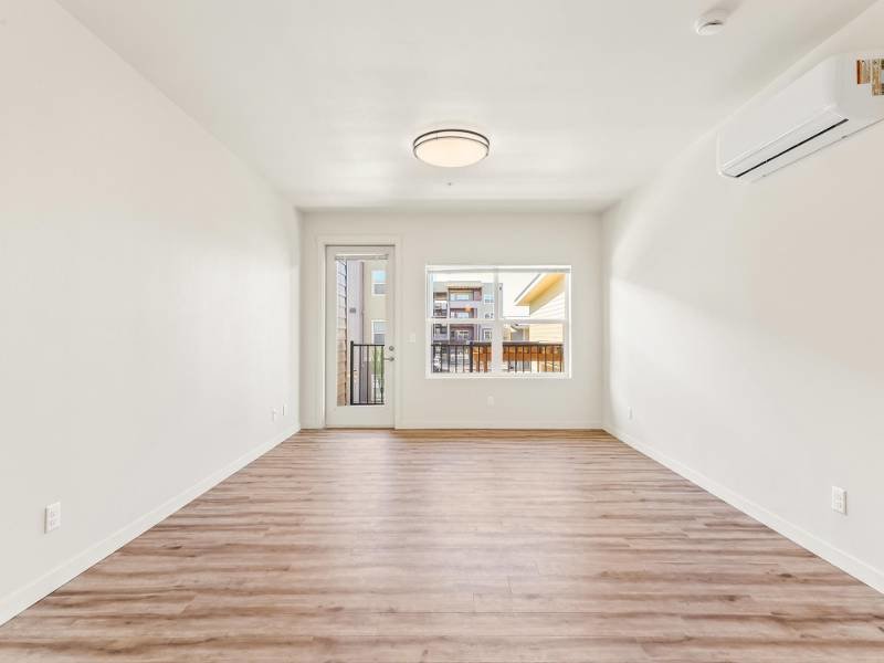 Living Room | 2x2B | Jens Pointe Apartments