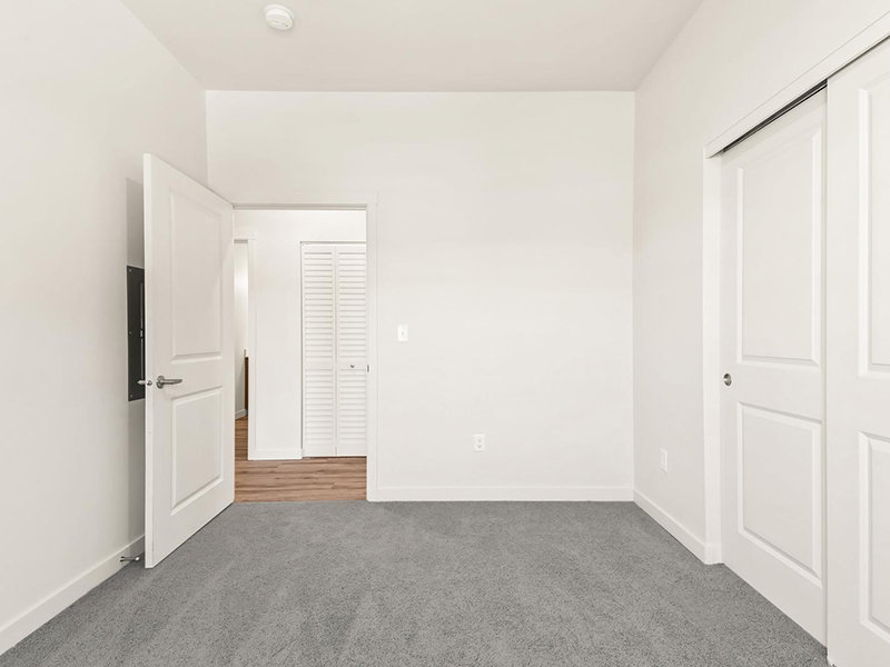 Closet | Jens Pointe