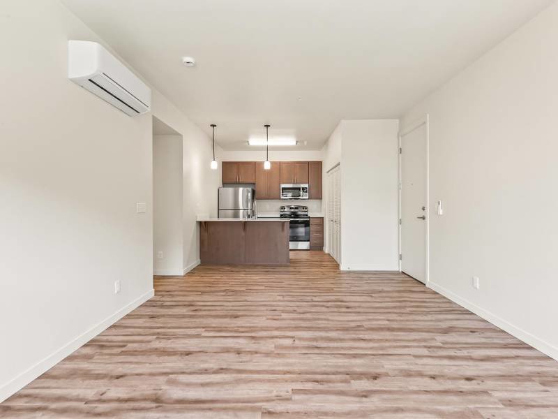 Front Room | 2x2B | Jens Pointe Apartments