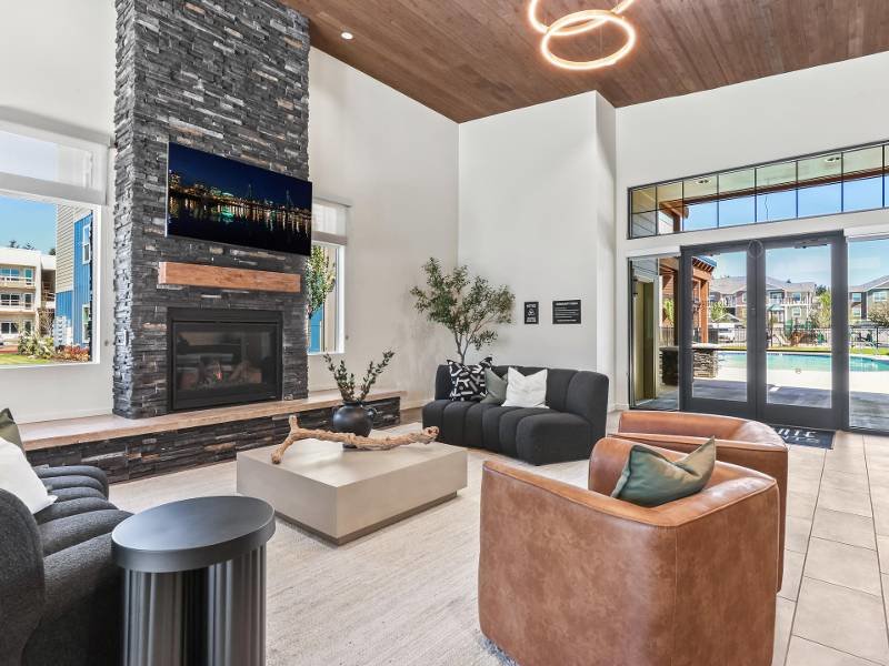 Resident Lounge | Jens Pointe Apartments