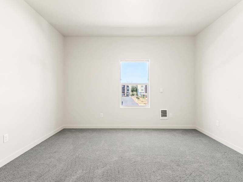 Large Rooms | 2x2D Layout | Jens Pointe Apartments