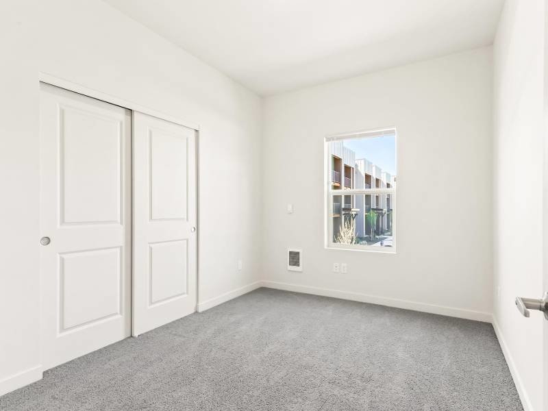 Room | 2x2D Layout | Jens Pointe Apartments