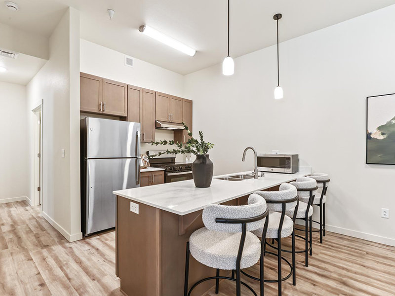 Dining | Jens Pointe