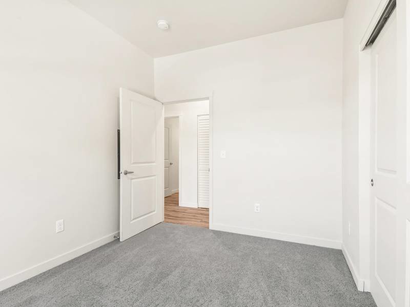 Bedroom | 2x2D Layout | Jens Pointe Apartments