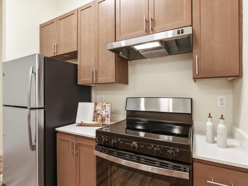 Fully Equipped Kitchen | 2x2C | Jens Pointe Apartments