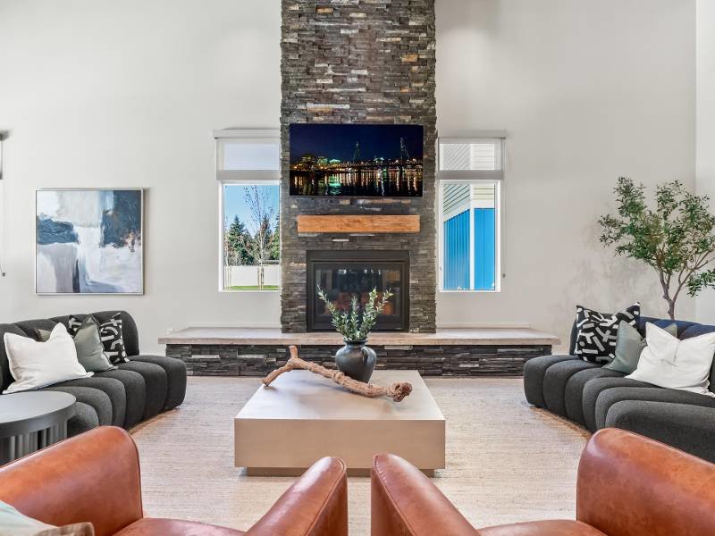 Lobby | Jens Pointe Apartments