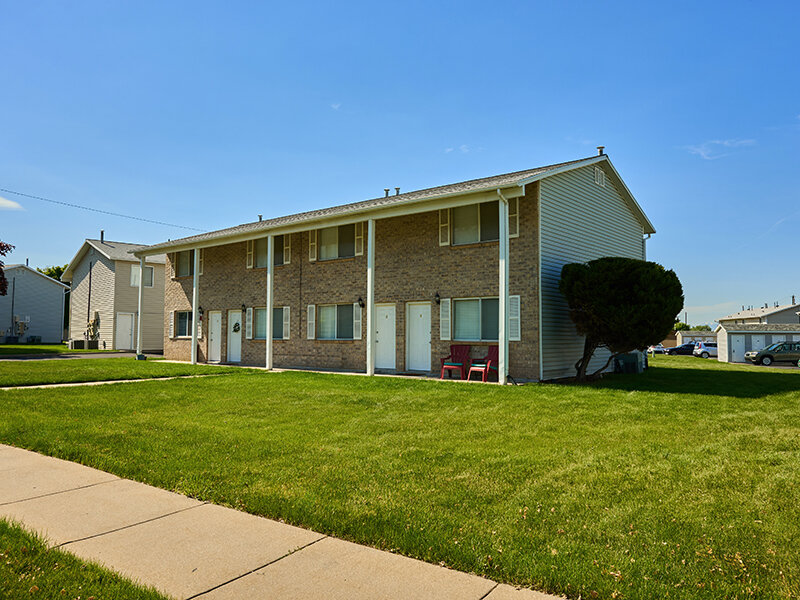 Exterior View of Apartment Complex with Walking Path | Kaysville Country Townhomes