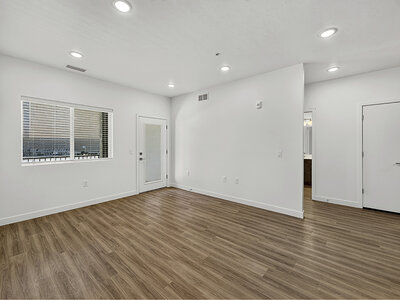 Living Room with Recessed Light Fixures | Kuna Commons