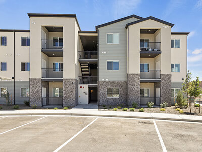 Building Exterior | Kuna Commons