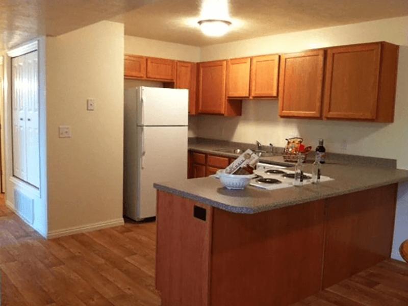 Kitchen | Lakeview Apartments in Tooele, UT