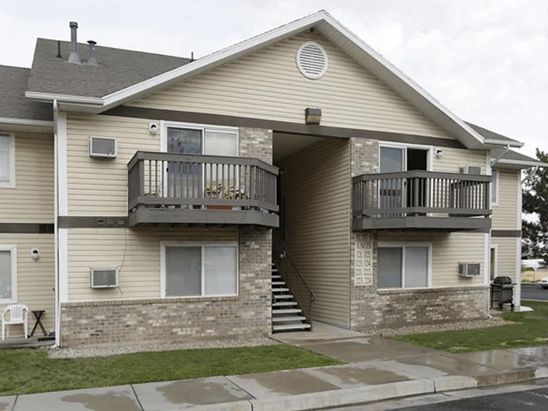 Exterior | Lakeview Apartments in Tooele, UT