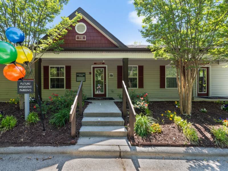 Clubhouse | Lexington Station Apartments